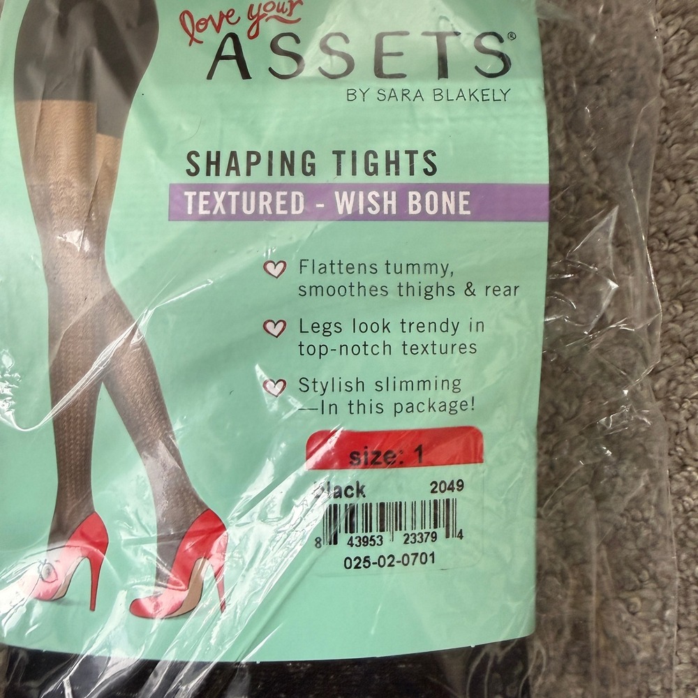 NWT Love Your Assets Sara Blakely Shaping Tights Textured Wish Bone Black Size 1 - Picture 3 of 7